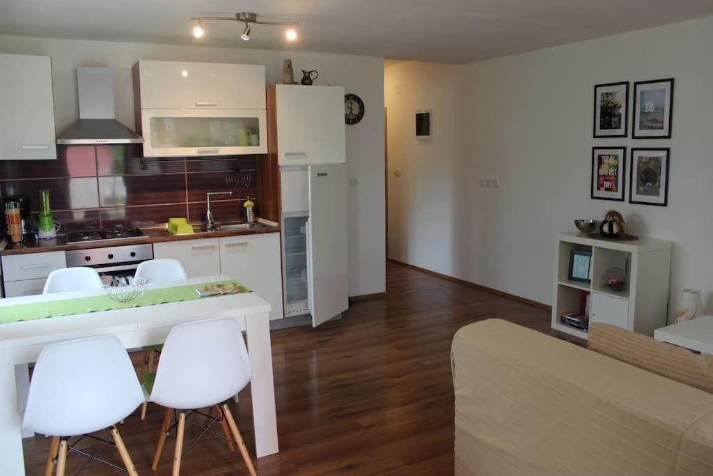 Modern Apartment In Porec Luaran gambar